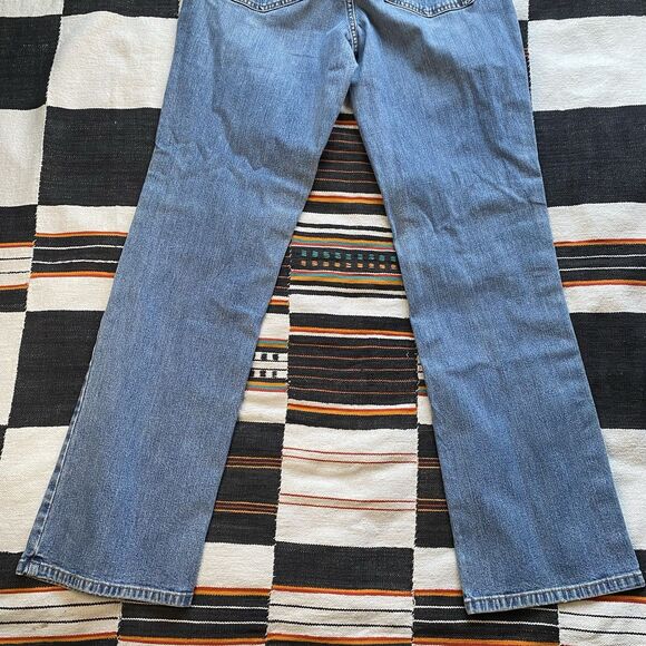 LL Bean Classic Fit Straight Denim Jeans. Size 8 T. Medium Wash. Cotton/Spandex. - Picture 7 of 13